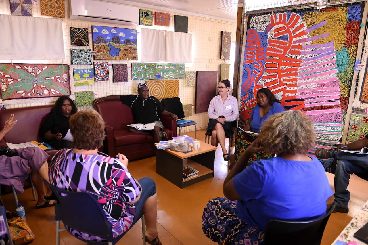 Aboriginal Artists in Ali Curung discussing business practices