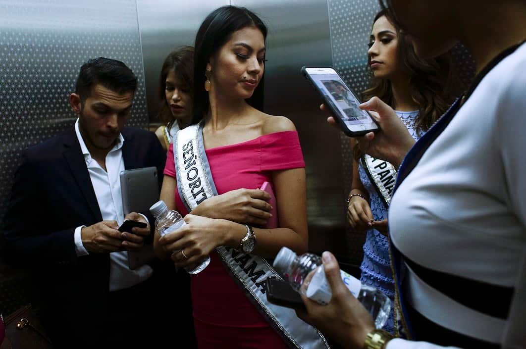 Miss Panama lift