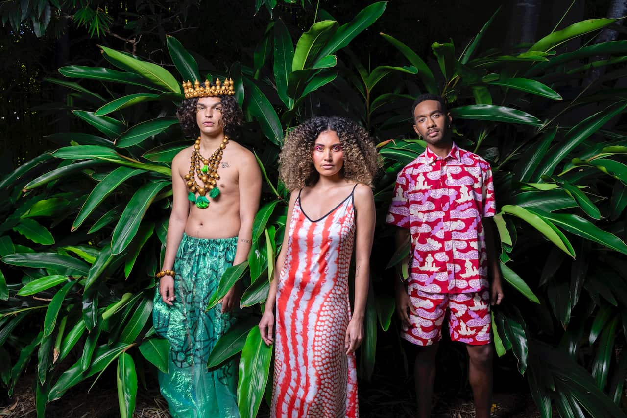 Pierce Jones (wearing Paul McCann), Perry Mooney (wearing Fiona Wirrer-George), Boysie Power (wearing Magpie Goose).