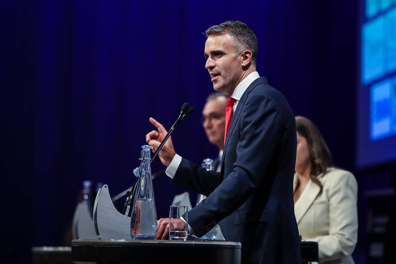 SA Opposition Leader Peter Malinauskas talks during a leaders debate with SA Premier Steven Marshall at the South Australia Press Club in Adelaide, Thursday, March 10, 2022. (AAP Image/Matt Turner) NO ARCHIVING