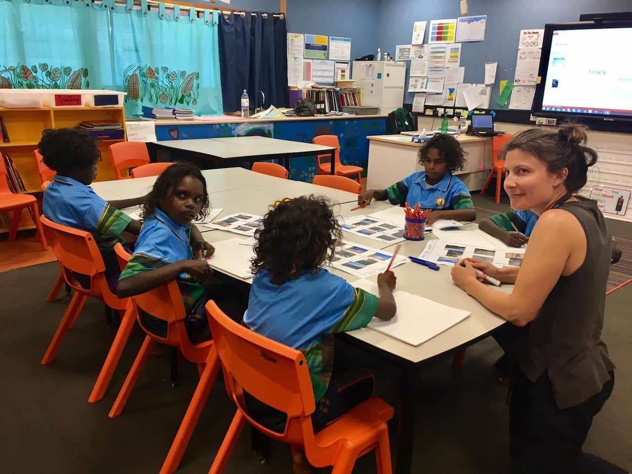 Lurra Language and Culture Centre in Maningrida in Arnhem Land is running Indigenous cultural induction programs to try and retain new teachers at Maningrida College.