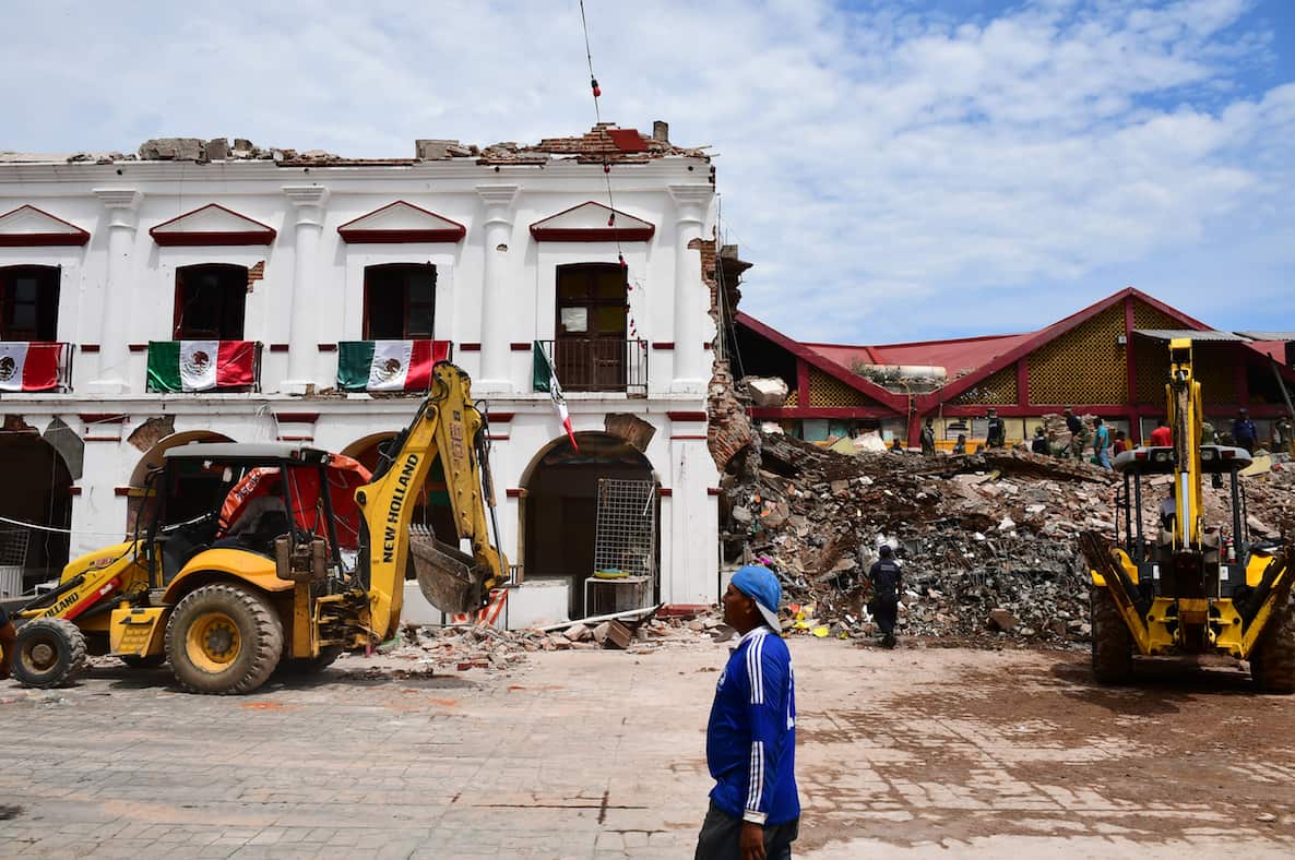 Parte sur del Palacio Municipal en Juchitán, Oaxaca. 