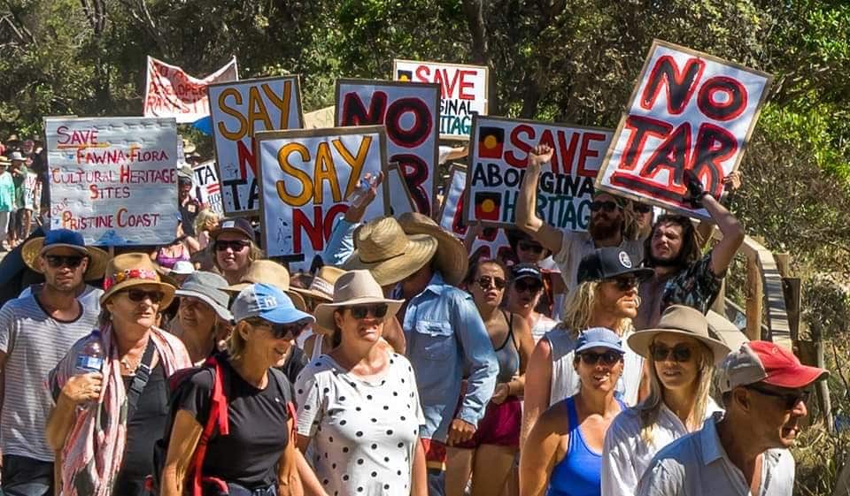 Community protests against the tarring of Point Plomer Road