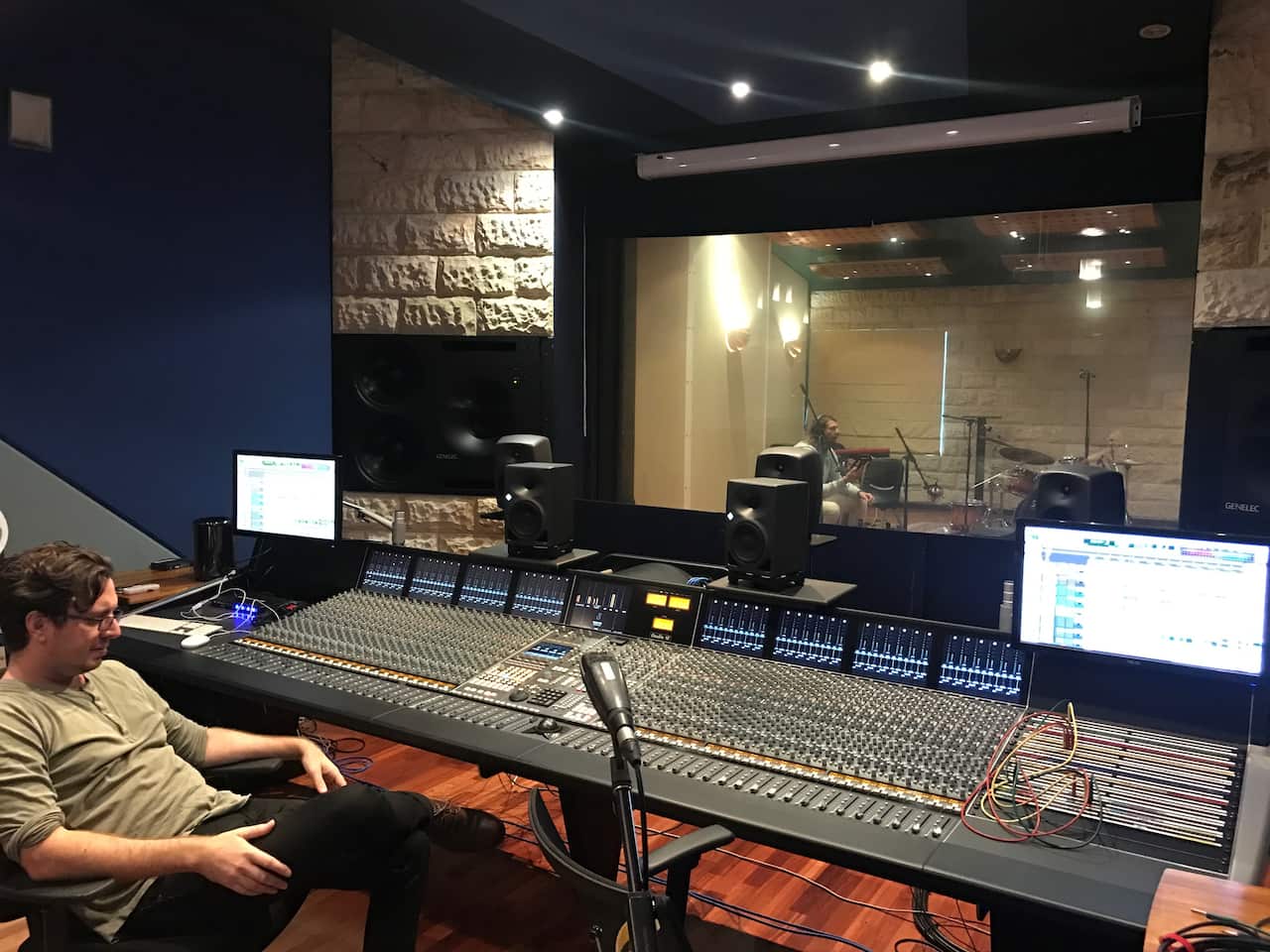 composer and record producer Yanto Browning (The Medics, Kate Miller-Heidke, Jungle Giants) was on hand to produce and record original songs during the workshop