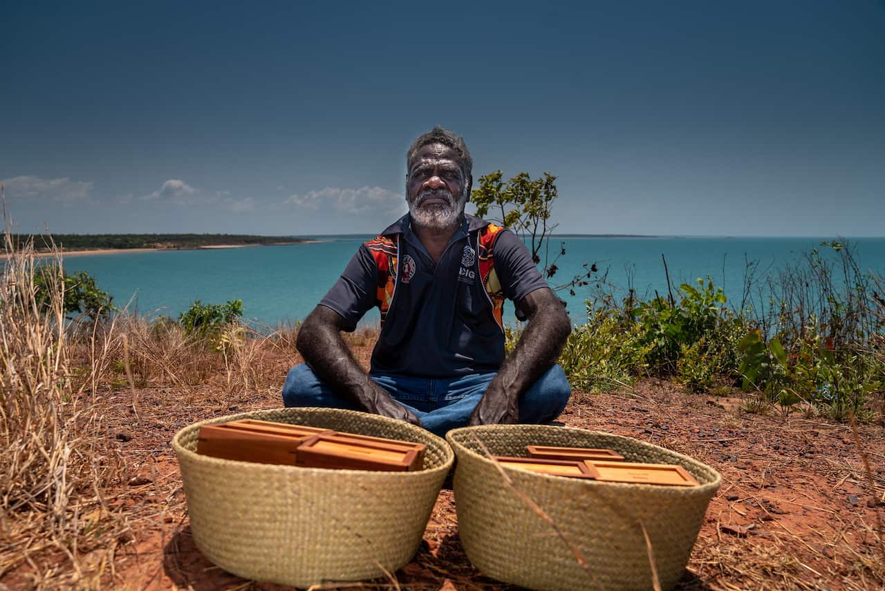 hairperson of Yalu and Yolngu man, Ross Mandi Wunungmurra, with the samples