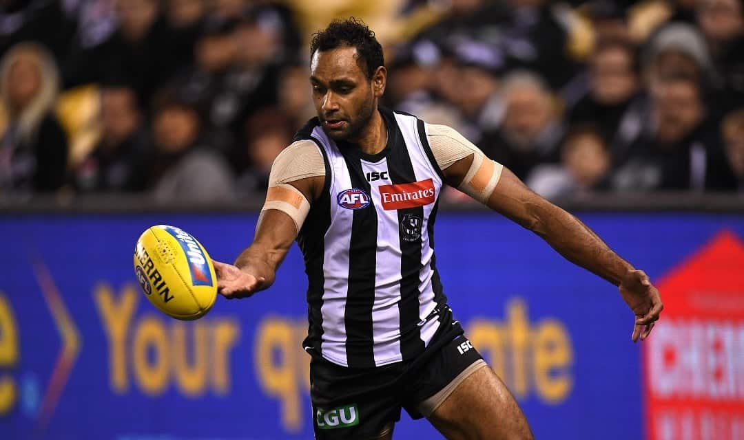 Travis Varcoe of the Magpies is seen in action during the Round 21 AFL match between the Collingwood Magpies and the Brisbane Lions at Etihad Stadium in Melbourne, Saturday, August 11, 2018. (AAP Image/Julian Smith) NO ARCHIVING, EDITORIAL USE ONLY