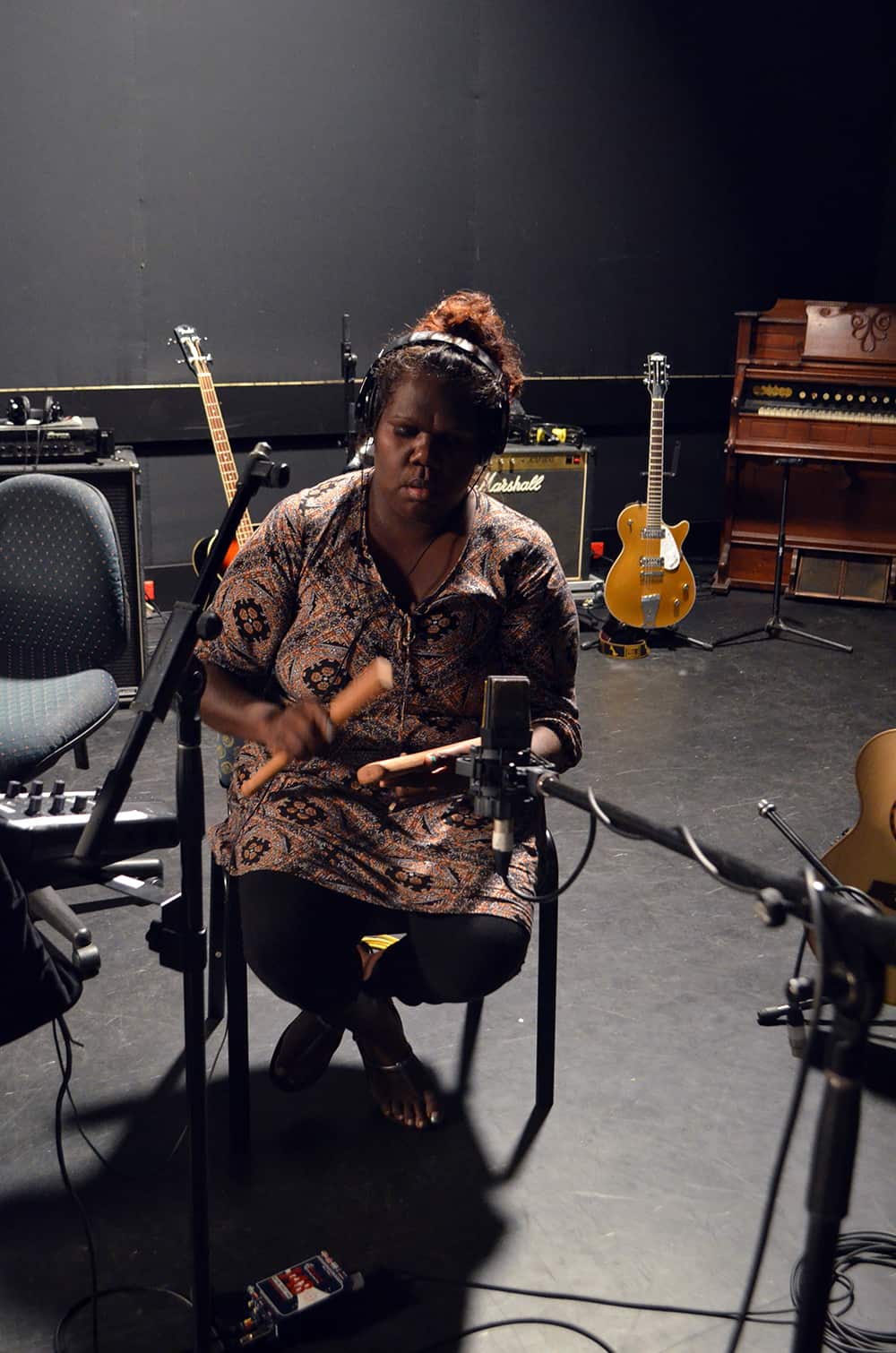 Barkly Diva Eleanor Dixon laying down the clap sticks on her track