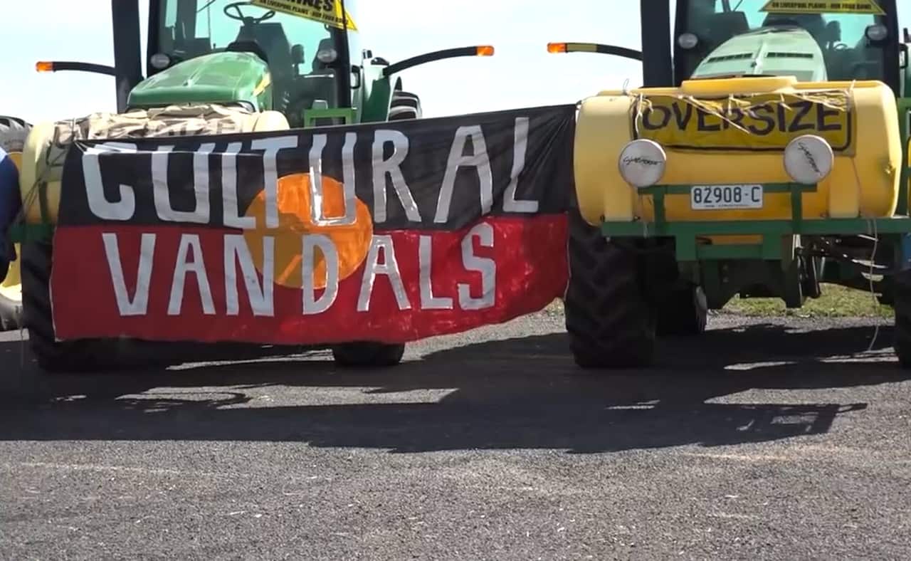 Gomeroi People unite with farmers to fight coal mine 