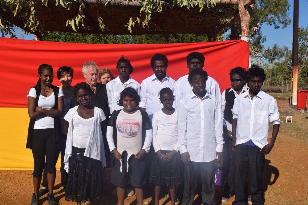 Close family members and friends of W. Willika prior to his burial at Barunga cemetery in 2015. (Matthew Ebbs)