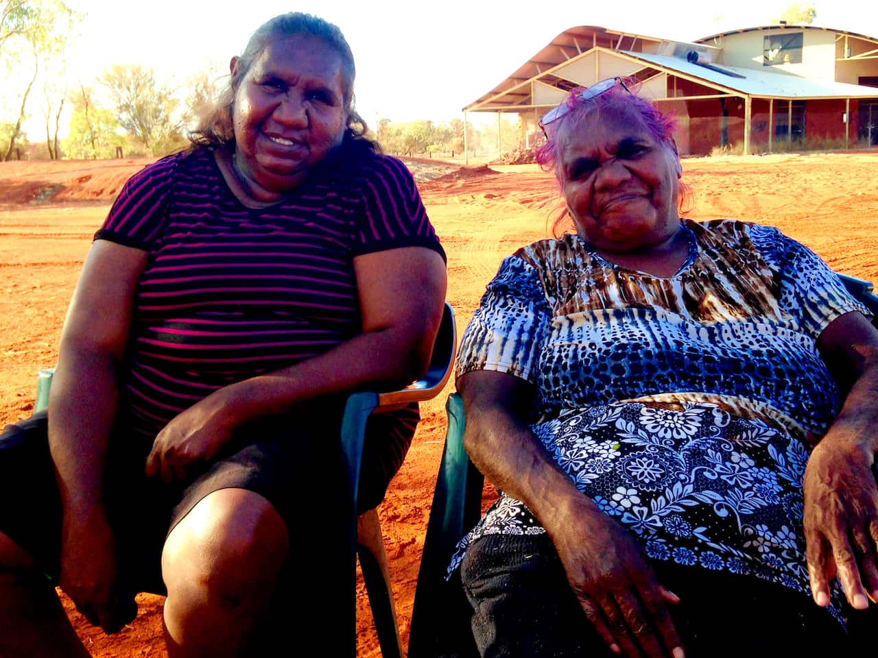 Pat Taylor and Nyinku Jingo Uluru handback 30th anniversary 	