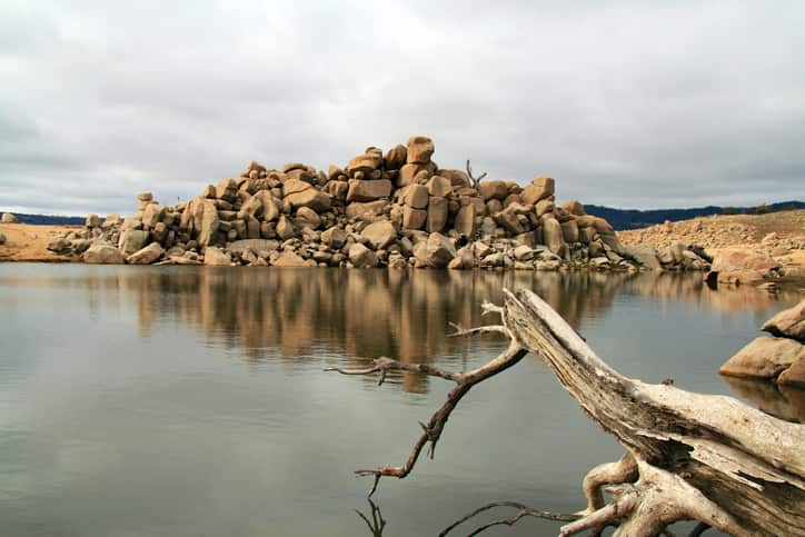 Rock reflection in Lake Jindabyne