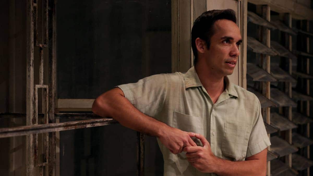 Actor Guy Simon will continue to shine on stage starting 2018 working on a new award winning play ‘Strangers in Between’ 