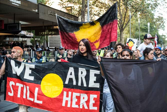 Thousands of protesters rally in Melbourne 