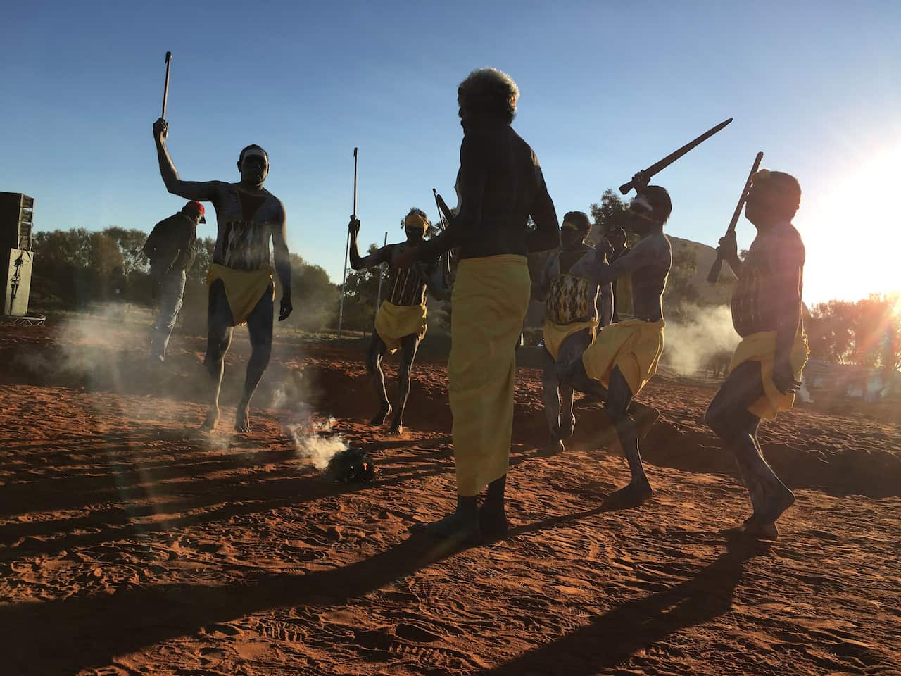 Yolgnu dancers
