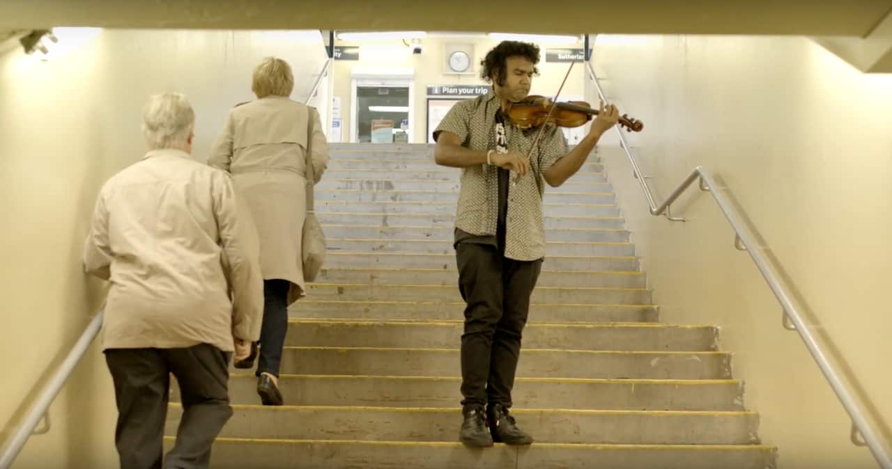 Ngiyampaa, Yuin, Bandjalang and Gumbangirr artist Eric Avery specialises in Violin, composition and Dance. 