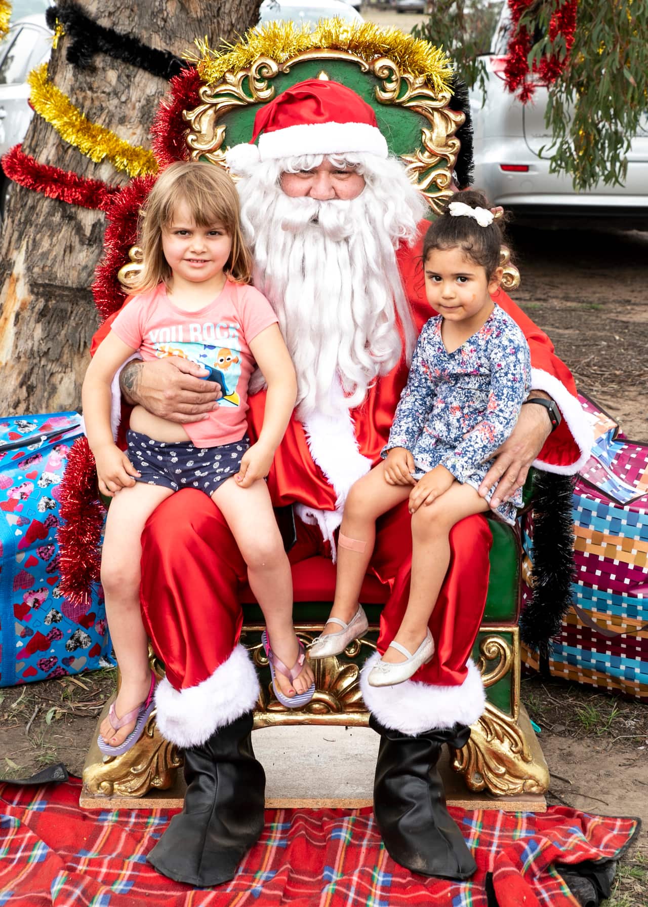 Children meet Koori Santa at VACCA Christmas event