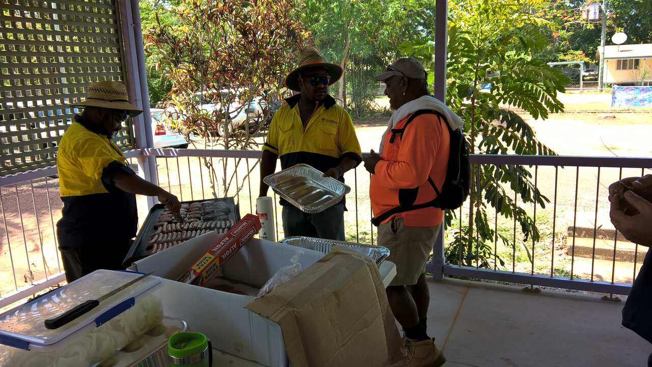 White Ribbon Day Apunipima