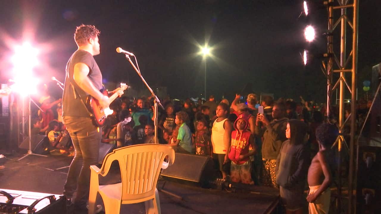 Dan Sultan in Aurukun