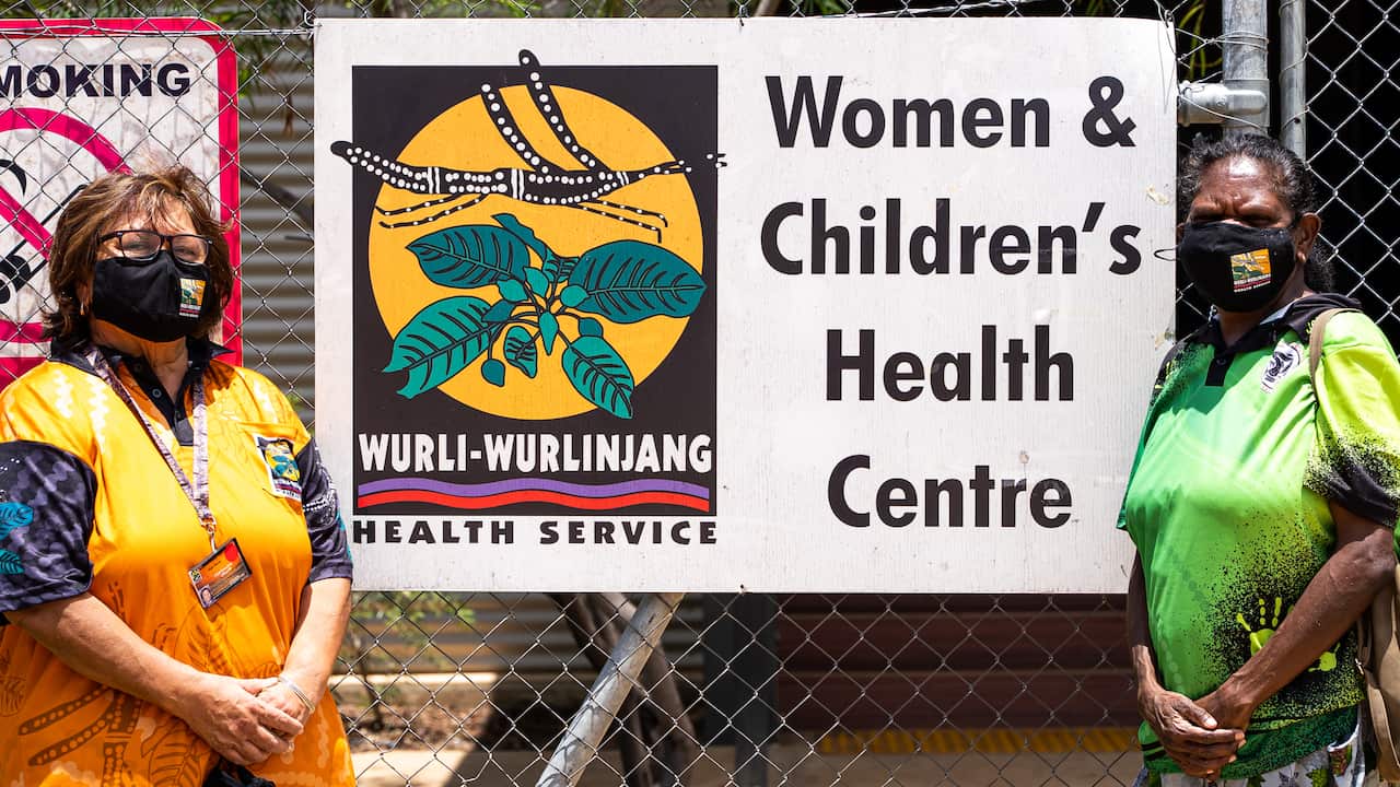 Wurli-Wurlinjang Aboriginal Health Service Chairperson Lisa Mumbin (right) and CEO Suzi Berto.