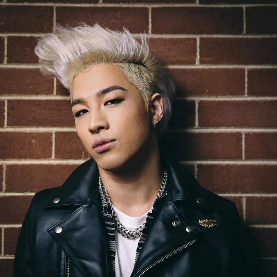 BIGbang Taeyang brick wall