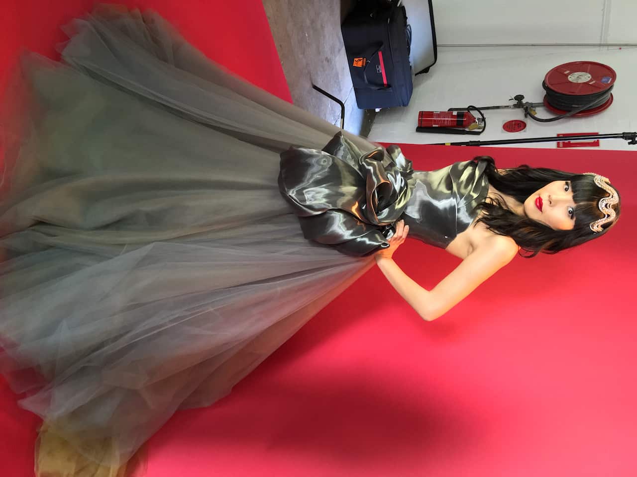 dami im in her dress