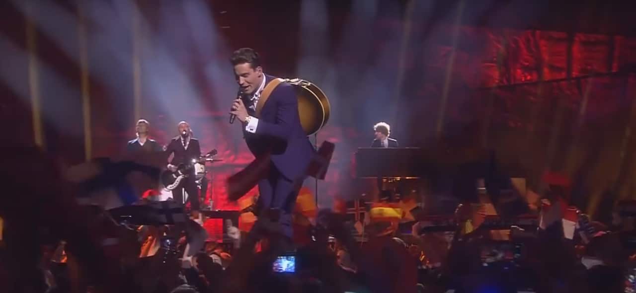 Douwe Bob performs at Eurovision