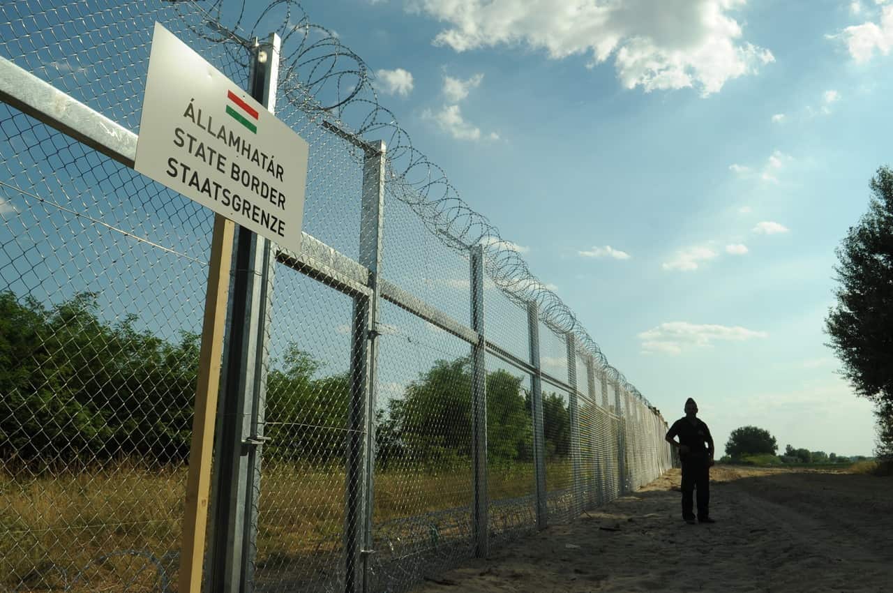 Hungarian Serbian border fence