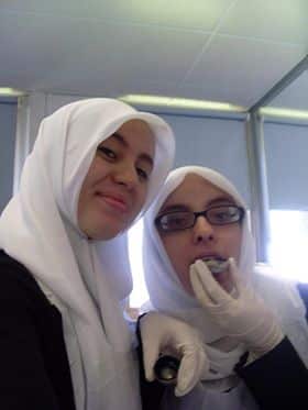 Aicha Marhfour (right)