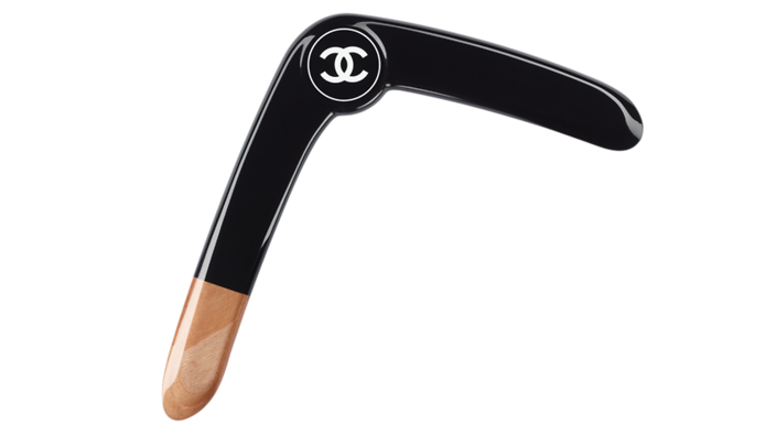 Chanel boomerang