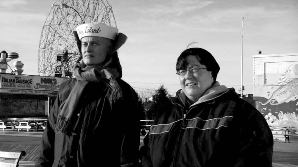 Co-dependent Lesbian Space Alien Seeks Same