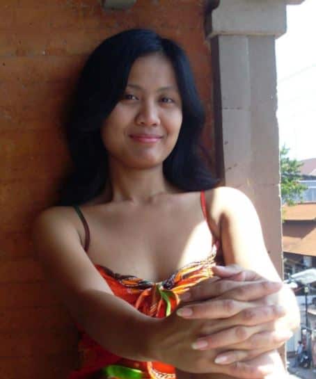 Indonesian writer Eliza Vitri Handayani