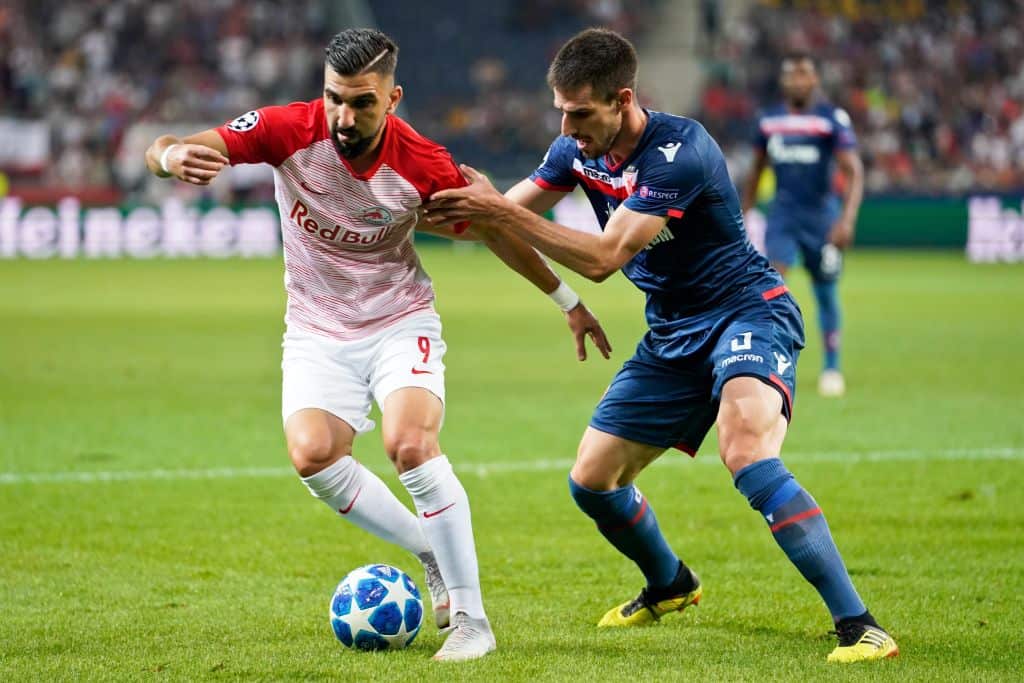 Milos Degenek