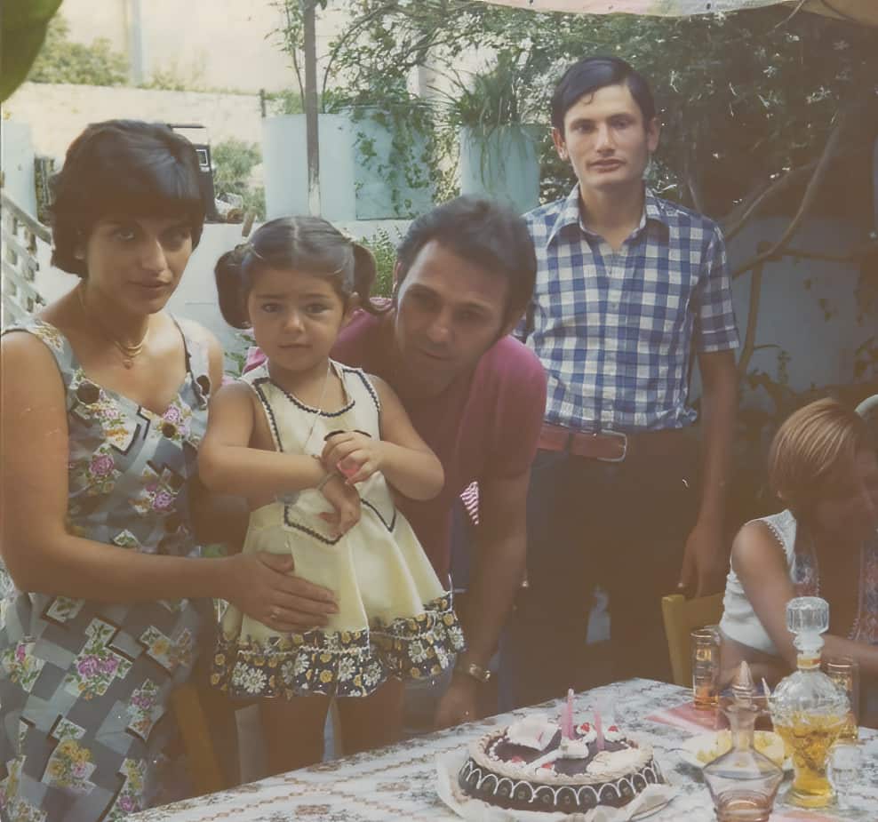 Vicky with her family.