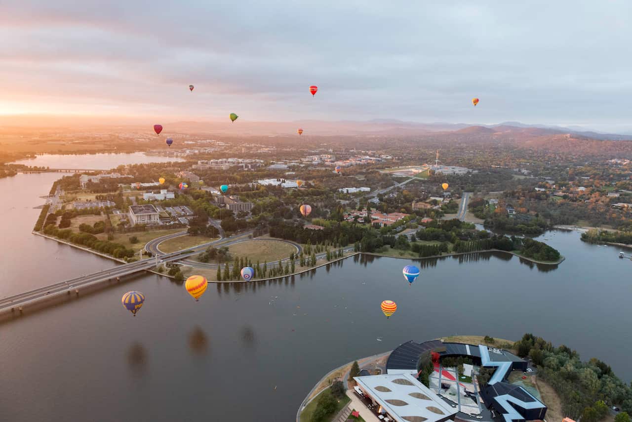 Hot air balloon in Canberra