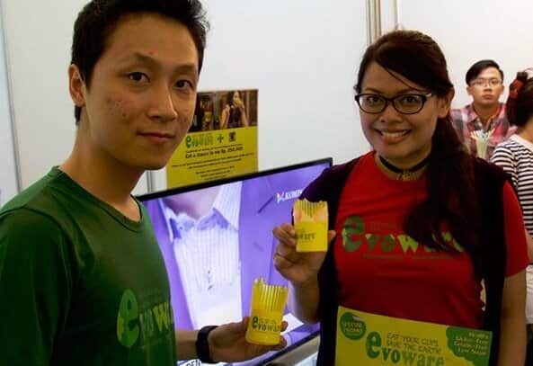 Evoware가 개발한 해초로 만든 먹는 컵