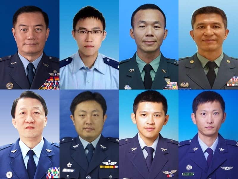 8 Taiwanese military officials died in helicopter crash.