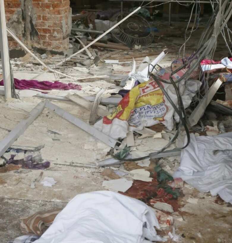 A general view after a explosion hit at St Anthony's Church in Kochchikade in Colombo, Sri Lanka, 21 April 2019.