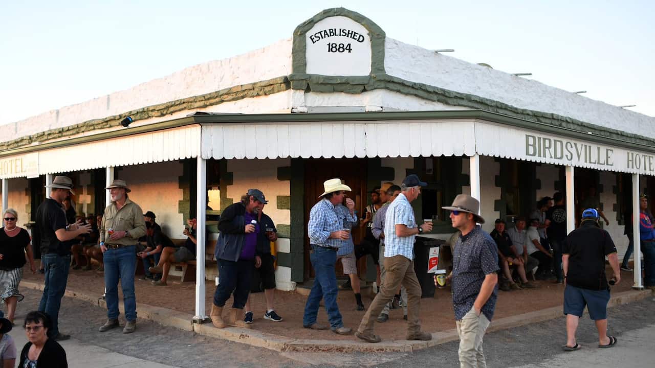 Birdsville hotel pub