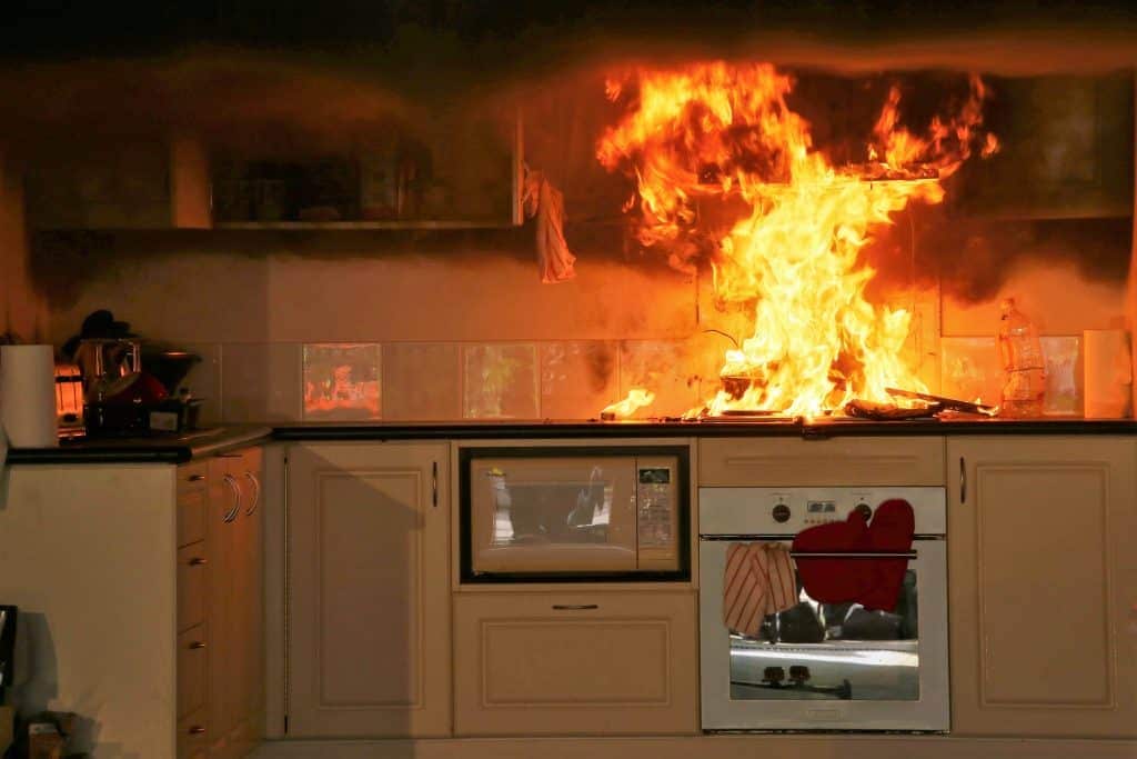 Cooking fire safety – Fire and Rescue NSW 