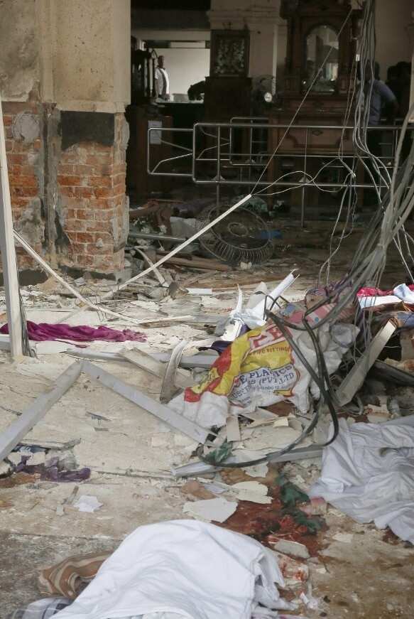A general view after a explosion hit at St Anthony's Church in Kochchikade in Colombo, Sri Lanka, 21 April 2019.