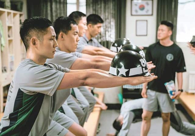 The series is an adaptation of a webtoon of the same title by Kim Bo-tong, which has recorded over 10 million views.