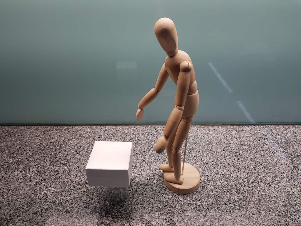 Ένας μαθητής σκηνογράφησε το έργο "Το Κουτί της Πανδώρας".