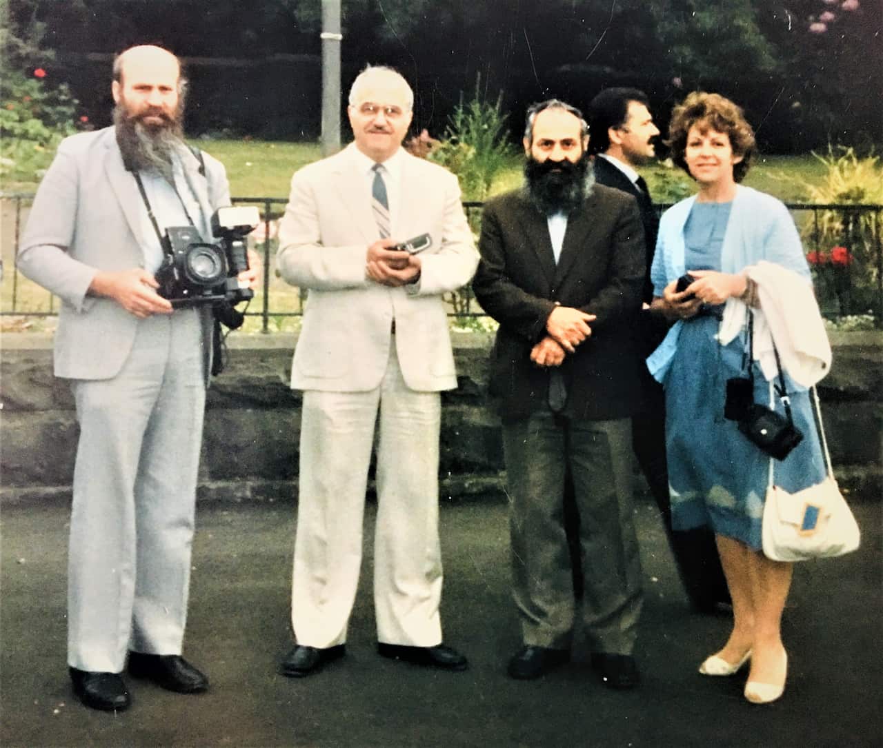 Photographer Con Papakonstantinos (L).