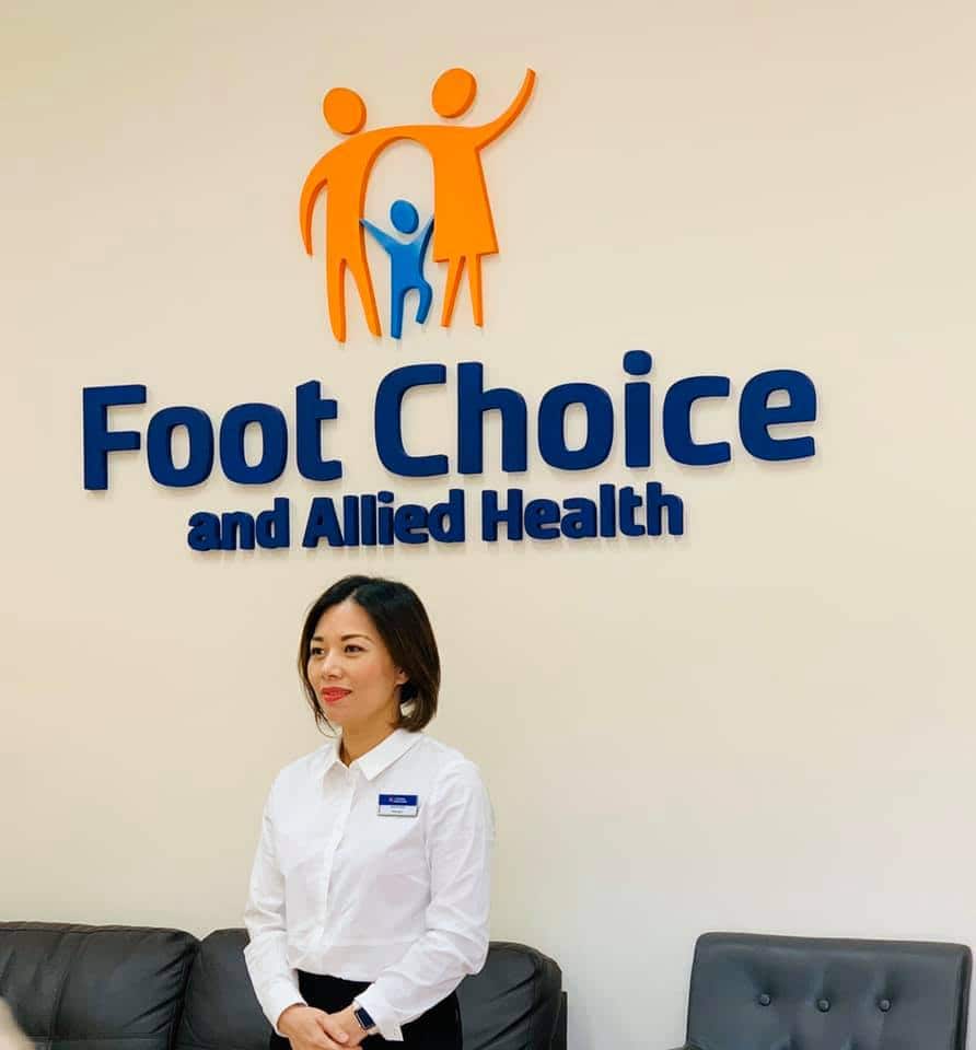 Chị Mai Phạm, giám đốc của công ty Foot Choice & Allied Health tại Footscray