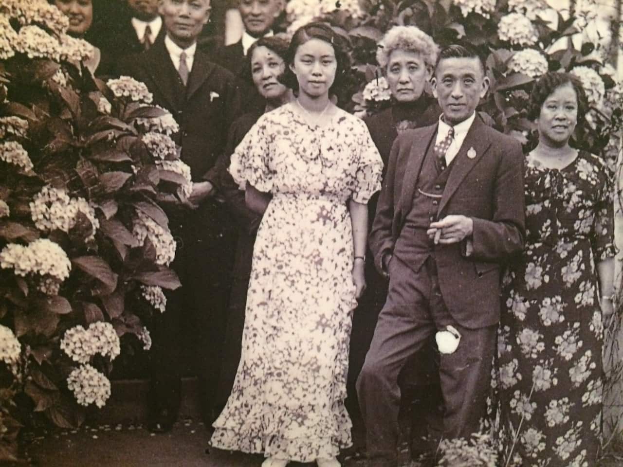 Ben Moy Lin and his family at Christmas in 1934 ()