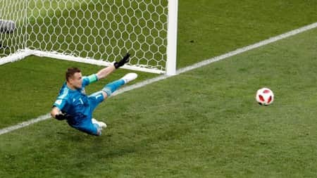 Russia stun Spain 4-3 on penalties to reach World Cup quarters