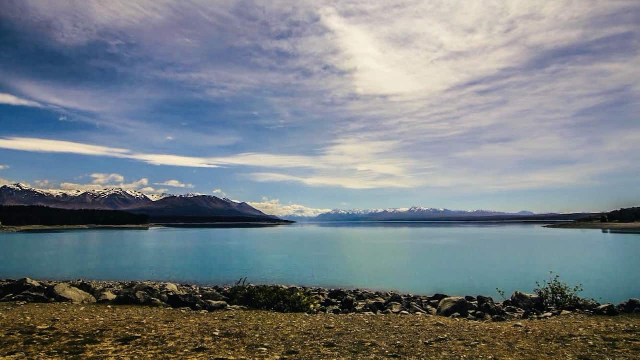 Lake Pukaki is a glacial lake which is famous for its blue colour.