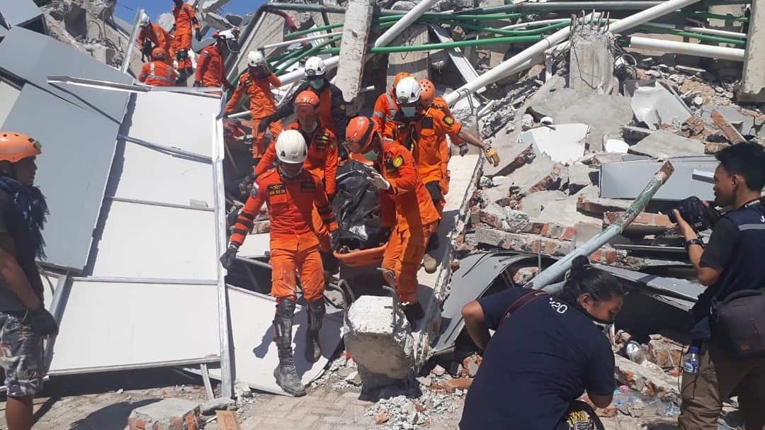 Authorities say the death toll from Indonesia's quake and tsunami has soared to 832. 