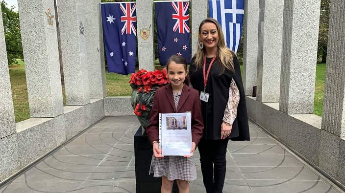 Natasha Spanos (R) from Oakleigh Grammar at the 2019 Australian Hellenic Memorial School competition awards ceremony.  