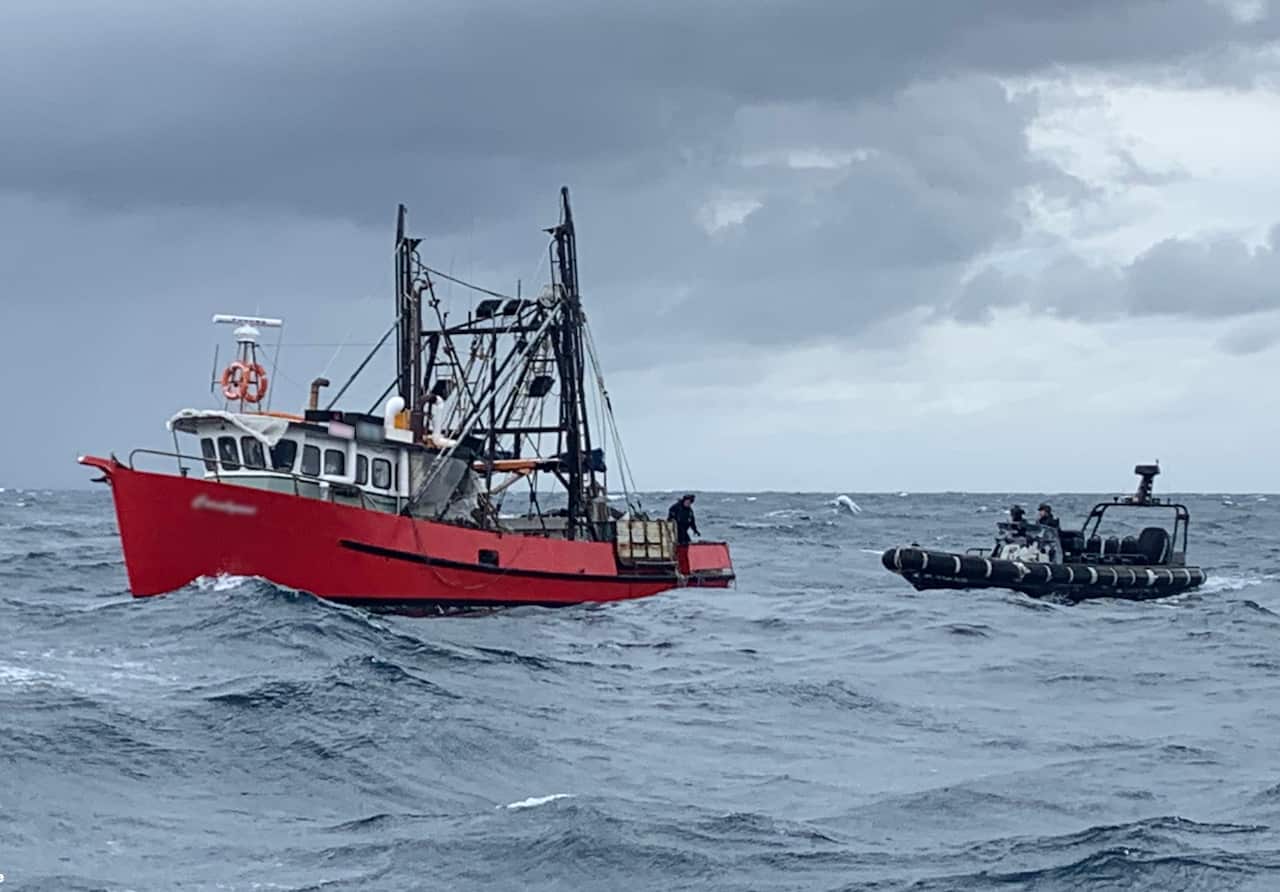 Trio arrested as authorities make large-scale drug seizure off NSW coast